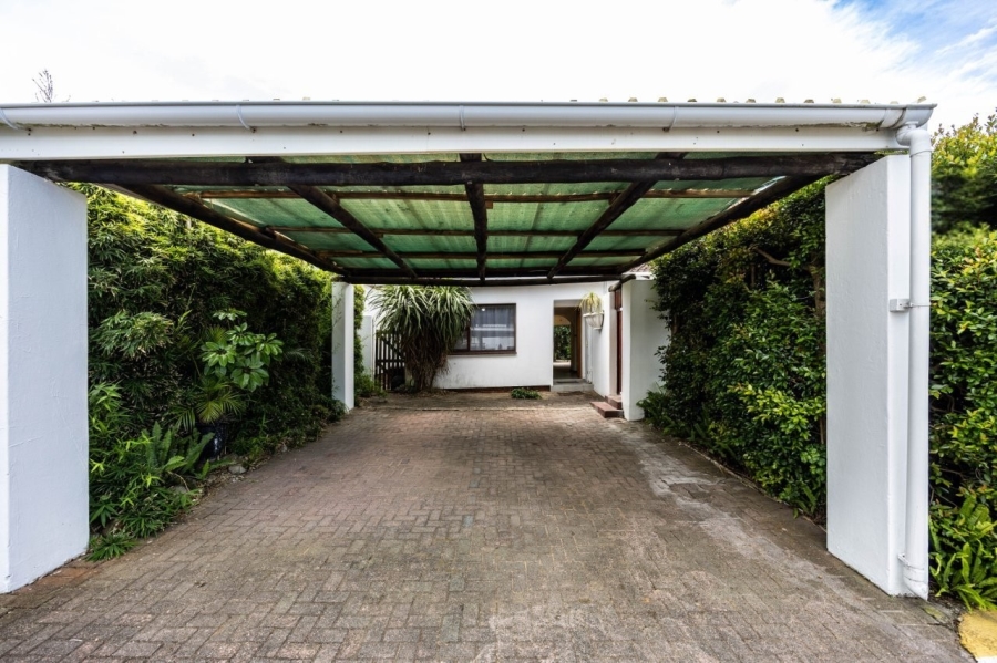 3 Bedroom Property for Sale in Beacon Bay Eastern Cape